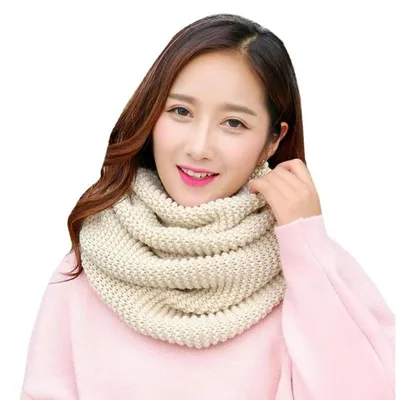 Immagine prodotto di Sciarpa da donna, invernale, a tubolare, in maglia, color beige, ideale per riscaldare il collo