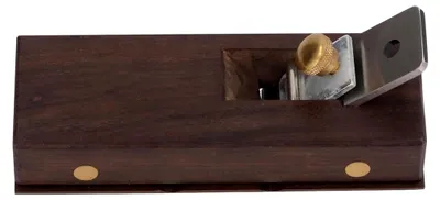 Produktbild von Falzhobel aus Ebenholz mit Messingschrauben und Schnellarbeitsstahlklingen für die Holzbearbeitung, 45°-60°-Kantenschneiden