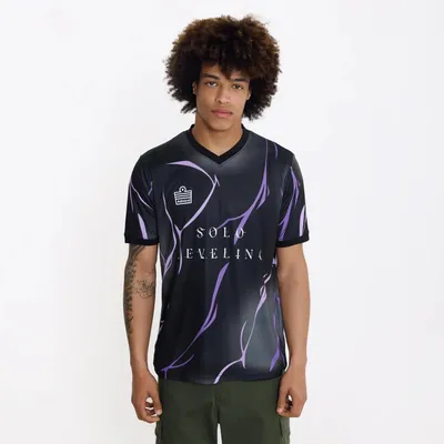 Immagine prodotto di Solo Leveling - Maglia da calcio - Taglia L