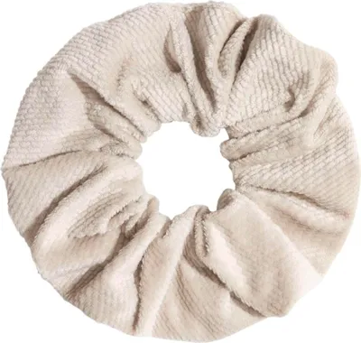 Produktbild von Ecru Velvet Scrunchie