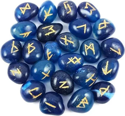 Obrázek produktu pro Sada křišťálových run – modrý achát – vikingské runové abecedy – kámen – 16 mm až 18 mm – modrá