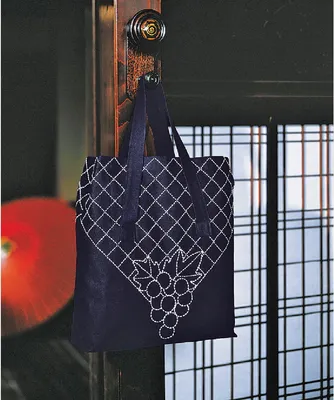 Produktbild von Auslaufmodell Olympus Sashiko Stickpackung "Shoppingtasche", Stoff bedruckt, 37x32x10cm, Original aus Japan