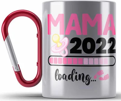 Produktbild von Trendation - Mama 2022 Loading Edelstahl Tasse Karabiner Schwanger Schwangerschaftsverkündung Überraschung (Rot)