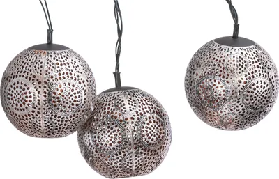Produktbild von Dehner Solar-Lichterkette Lucena, warmweiß, 8 LED-Lämpchen, Ø 8 cm, Länge 210 cm, Kunststoff, silber
