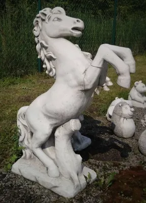 Produktbild von Casa Padrino Gartendeko Skulptur Pferd Grau 47 x 28 x H. 100 cm - Garten Deko Stein Figur - Garten Stein Skulpturen - Garten Deko Accessoires