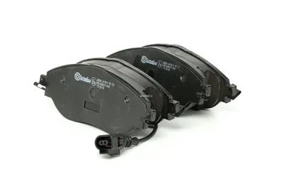Produktbild von BREMBO Bremsbeläge Satz Vorne für VW Golf VII Schrägheck (5G1, BQ1, BE1, BE2) P 85 131