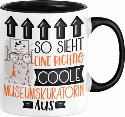 Produktbild von Museumskuratorin Geschenk Tasse Geschenkidee für Museumskuratorin Geburtstag Weihnachten Spruch So Sieht Eine Richtig Coole Museumskuratorin Aus Kaffee-Becher  (Schwarz)