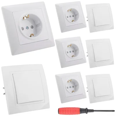Immagine prodotto di 4 prese da incasso + 4 combinazioni prese e interruttori della luce