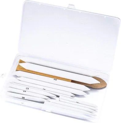 Obrázek produktu pro Sada 16 tužek a tortillonů – výtvarné potřeby pro kreslíře