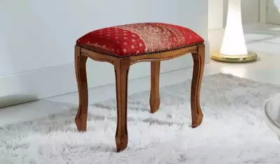 Zdjęcie produktu dla Designerski stołek Klasyczny stołek tapicerowany do salonu stołek