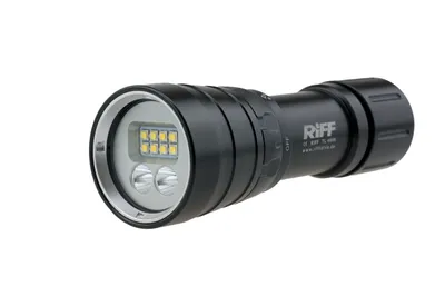 Produktbild von RiFF Spot- und Video-Tauchlampe TL4000 MK2 (2600 Lumen) - schwarz