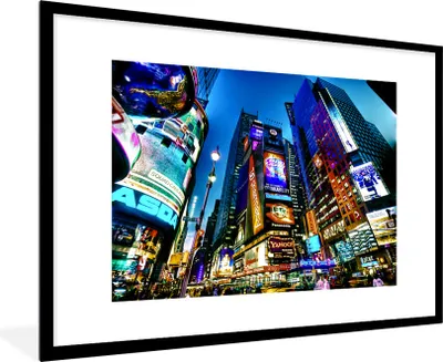 Produktbild von MuchoWow® Gerahmtes Poster New York - Nacht - USA 90x60 cm - Poster mit Schwarzem Bilderrahmen Wandposter Rahmen Foto Bilder - Wanddekoration - Fotos