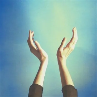Produktbild von Cults: Offering