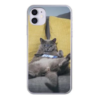 Produktbild von MuchoWow® Handyhülle Schutzhülle Hülle für iPhone 11 Katze - Bank - Faule Silikon Softcase Handy Hülle - Handytasche