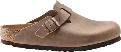 Produktbild von Kaufen Sie die Birkenstock Boston Fettleder Tabacco Brown mit normalem Fußbett bei Kicksshop. Bequeme braune Herrensandale mit dem legendären Birkenstock-Fußbett.