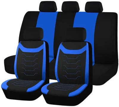 Produktbild von Ein Set schwarzer Autostoelhülle/Busstoelhülle mit blauen Innenfutterstücken.