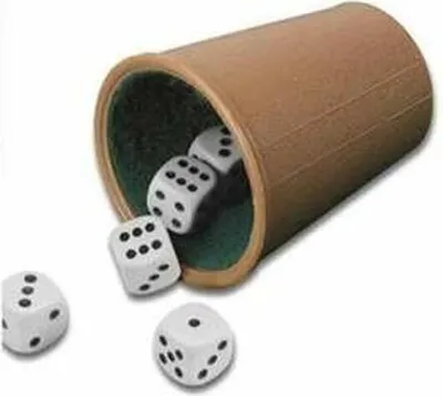 Obrázek produktu pro Pokerový pohár v kostkách Cayro