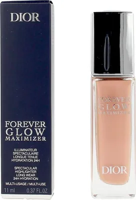 A product shot of a Dior Forever Glow Maximizer highlighter and its packaging.