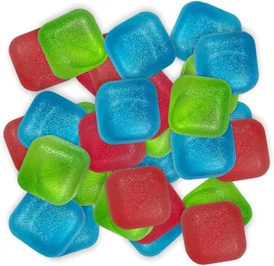 Productafbeelding van IJsblokjes Set - 36 Stuks - Herbruikbaar - Kunststof - Koelen zonder Verdunnen - Afmetingen 6 x 3 x 3 cm - Koelblokjes