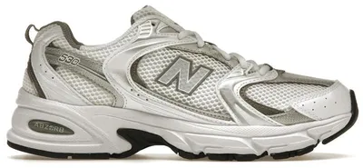 Obrázok produktu pre New Balance 530, biela, strieborná metalíza – veľkosť EU 46,5