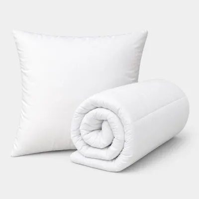 Produktbild von Set aus warmer Premium-Milbenschutz-Bettdecke + 1 atmungsaktives Kopfkissen