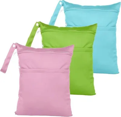 Immagine prodotto di Set di 3 pannolini lavabili impermeabili con clip per ciuccio e sacchetto - Borsa da viaggio per pannolini per adulti - Sacchetto per pannolini con cerniera - Adatto per pannolini lavabili per neonati