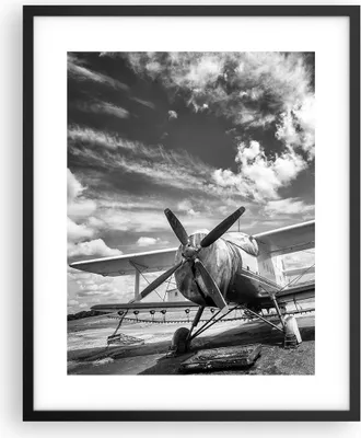 Produktbild von Gerahmtes Poster - Schwarzer Rahmen - An-2 Flugzeug Schwarzweiß - 40x50 cm - Wand Bild - Wanddeko - Wandbilder - Wandposter - Bilderrahmen - Bilder - Kunstdruck - Wandbild - P2BPA40x50-4228