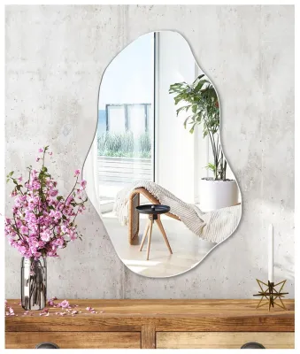 Productafbeelding van Een decoratieve wandspiegel van HD-glas met een onregelmatige vorm