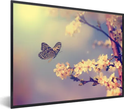 Produktbild von MuchoWow® Gerahmtes Poster Schmetterlinge - Blüte - Zweig - Baum 80x60 cm - Poster mit Schwarzem Bilderrahmen Wandposter Rahmen Foto Bilder - Schwarzem - Mit Gestell