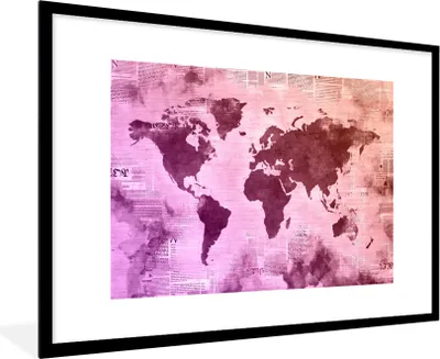 Produktbild von MuchoWow® MuchoWow® Gerahmtes Poster Weltkarte - Lila - Zeitung 90x60 cm - Poster mit zchwarzem Bilderrahmen - Wanddekoration - Fotos