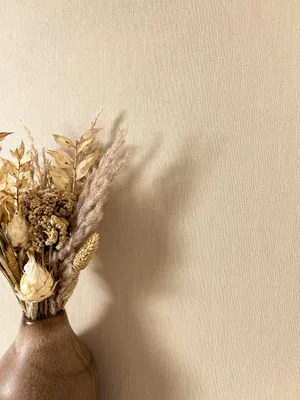 Produktbild von NEWROOM Tapete Beige Vliestapete Unifarbe - Unitapete Uni Creme Stoff-Optik Textil Leinen-Optik Modern Struktur
