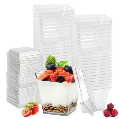 50 Dessertgläser aus Kunststoff mit Deckeln, 240 ml, transparent, quadratisch