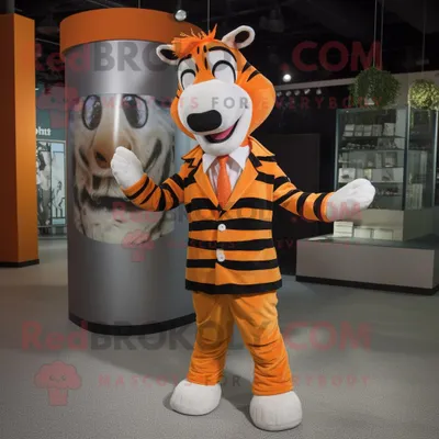 Produktbild von Orangefarbener REDBROKOLY Zebra Maskottchen Kostüm charakter bekleidet mit einem Hemd und Kummerbunden