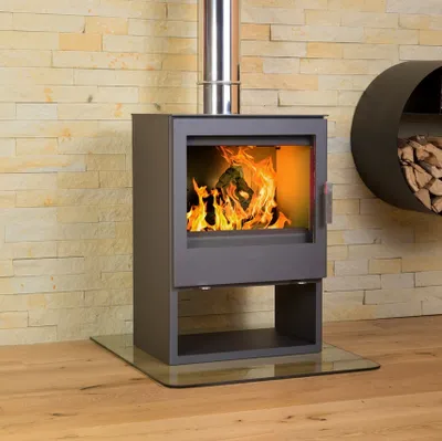 Produktbild von Victoria Modena Kaminofen – 9,76 kW, effizient, kompakt, A+ Klasse, modern