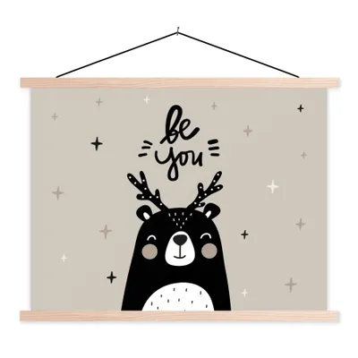 Produktbild von MuchoWow® Textilposter Sprichwörter - Zitate - Kinder - Sei du - Baby 40x30 cm mit holzfarbenen Rahmen - Bilder