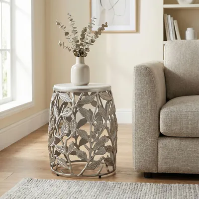 Immagine prodotto di FineBuy Tavolino da 40 cm argento con piano in marmo bianco Tavolino da salotto piccolo rotondo Tavolino da divano Tavolino da soggiorno Struttura in metallo di alluminio Realizzato a mano