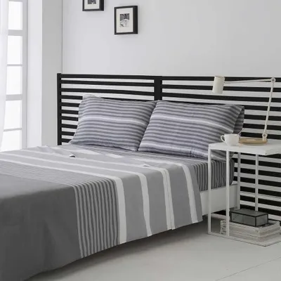 Zdjęcie produktu dla Komplet pościeli ARTean GAUNA, 150 x 190/200 cm, poliester-bawełna, szary, 4-elementowy: poszewka na kołdrę, 2 poszewki na poduszki, prześcieradło
