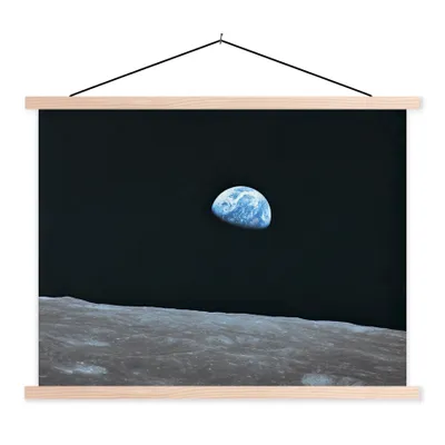 Produktbild von MuchoWow® Textilposter Die Erde vom Mond aus 60x45 cm mit holzfarbenen Rahmen - Bild
