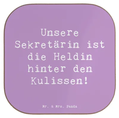 Produktbild von Mr. & Mrs. Panda Holzuntersetzer Spruch Sekretärin Heldin - Lavendeltraum - Geschenk, Danke sagen, Untersetzer für Gläser, Büroheldin, Aufmerksamkeit, Glas, Geschenke