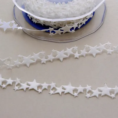 Produktbild von SekleBo® - Sternchenbordüre - Creme - 15 mm  9,1 m Rolle - 94167-30