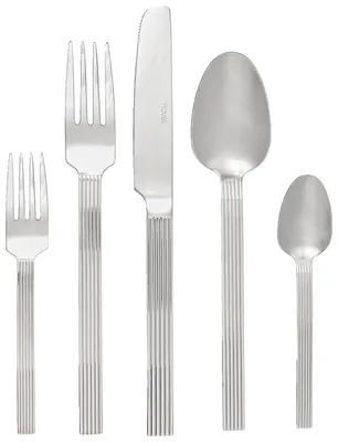 Produktbild von Edelstahl Besteckset 30-teilig für 6 Personen mit Messern, Gabeln, Löffeln und Kuchengabeln