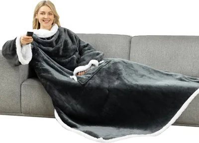 Produktbild von Fleecedecke mit Ärmeln und Fußsack – Klettverschluss – Winter – Heizkostensparend