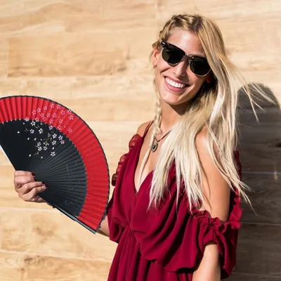 Produktbild von Handfächer Japanischer Faltfächer Klappfächer Vintage Stil Damen Herren Bambus Folding Fans Fächer für Wanddekoration Hochzeit Geschenk Muttertag Party Kostüm - Rot