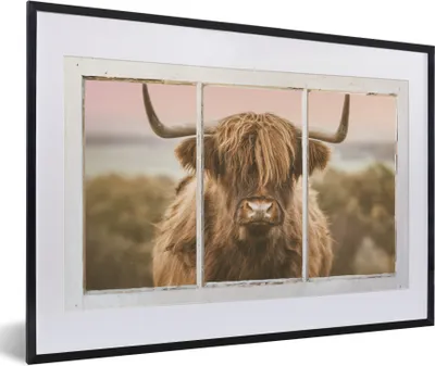 Produktbild von MuchoWow® Gerahmtes Poster Schottischer Highlander - Blick - Meer 60x40 cm - Poster mit Schwarzem Bilderrahmen Wandposter Rahmen Foto Bilder - Schlafzimmer - Plakat in Rahmen - Drucken