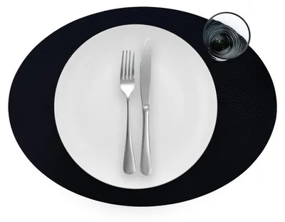 Produktbild von 4er Set Tischsets "Chia" - Oval - Abwaschbar - Recyceltes Leder - Schwarz - 28,5x43,5cm