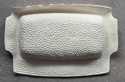 Produktbild von OBI Dekoline Lydia Weiß (eher Hellcremeweiß) Nackenpolster 32x22cm Komfort Weich Badewannenkissen PVC-frei, mit Saugnäpfen, waschbar bis 40 °C