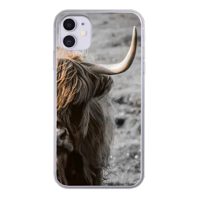 Produktbild von MuchoWow® Handyhülle Schutzhülle Hülle für iPhone 11 Schottische Highlander - Kühe - Natur Silikon Softcase Handy Hülle - Handytasche