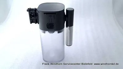 Produktbild von DeLonghi Milchbox 7313252611 – für De’Longhi Lattissima One