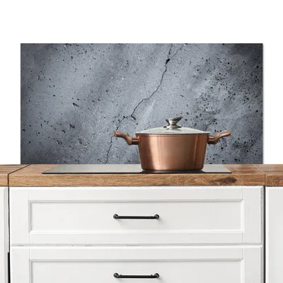 Obrázek produktu pro KitchenYeah® Kitchen splashback - Kuchyňský splashback - Ochrana stěny sporáku a dřezu - Beton - Šedá - Prasklina 100x50 - Alu-Dibond (alternativa ke skleněnému splashbacku) - Tepelně odolný - Splashback na sporák