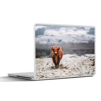 Produktbild von MuchoWow® Laptop Aufkleber Sticker Cover Schottischer Highlander - Schnee - Berg 30x21 cm - Sticker für Laptop - Selbstklebend